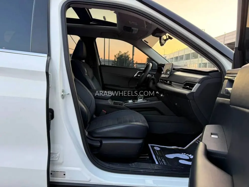 Mitsubishi Outlander 2025 for Sale in Abu Dhabi Image-9
