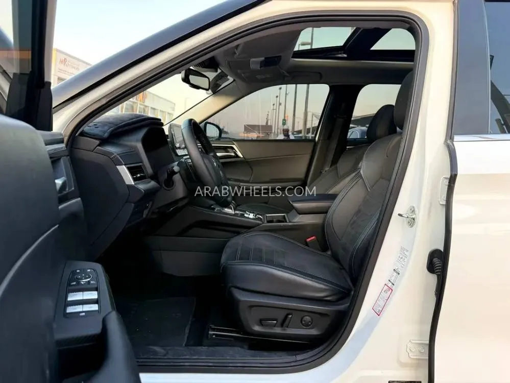 Mitsubishi Outlander 2025 for Sale in Abu Dhabi Image-15