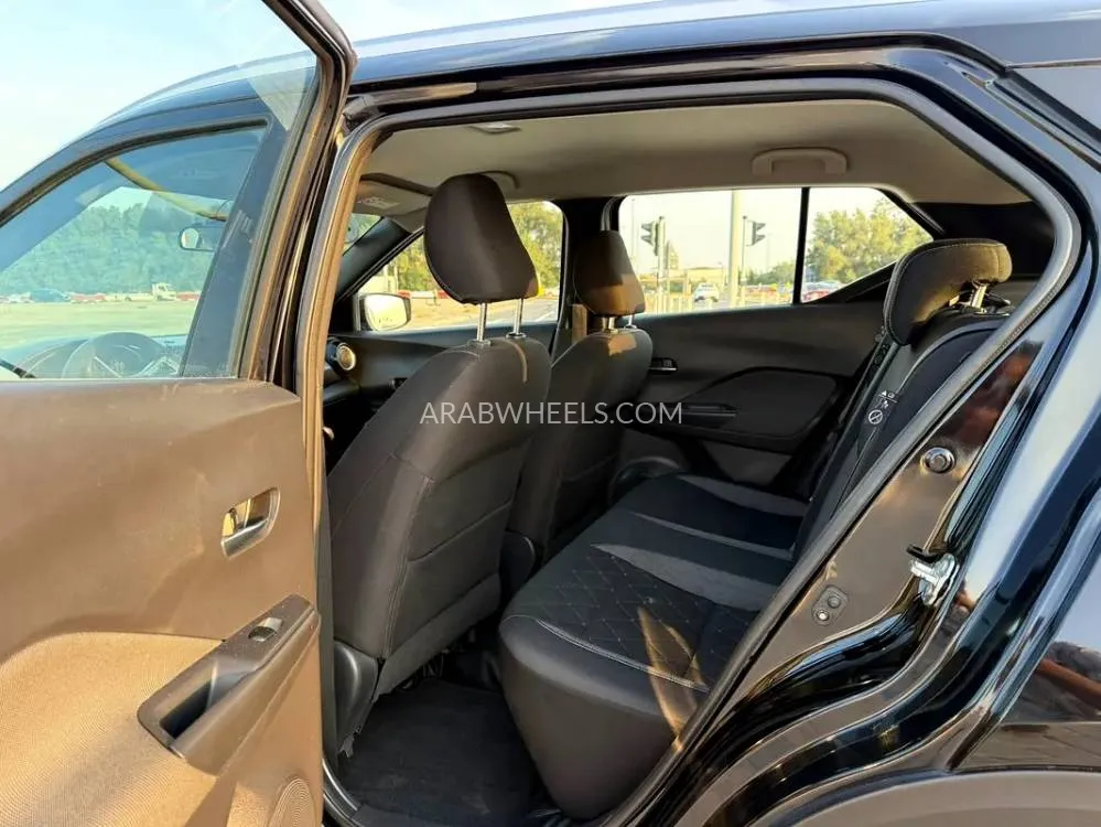 Nissan Kicks 2019 for Sale in Abu Dhabi Image-2