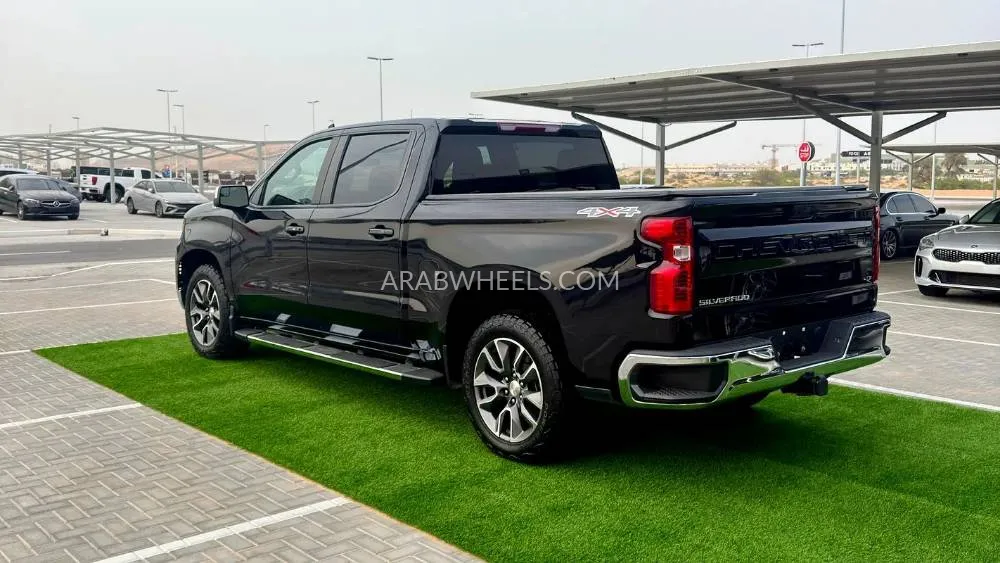 Chevrolet Silverado 2023 for Sale in Ajman Image-2