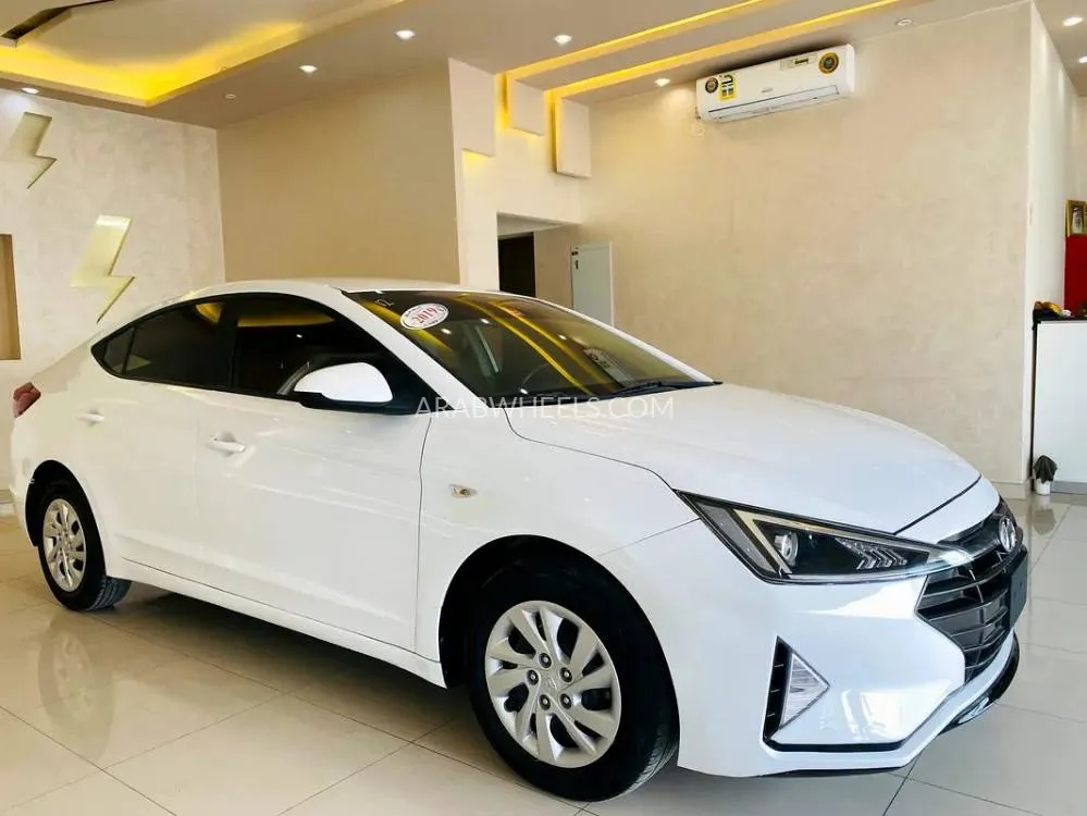 Hyundai Elantra 2019 for Sale in Sharjah Image-7