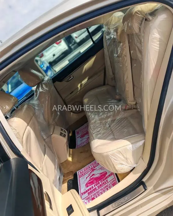 Lexus ES 2013 for Sale in Sharjah Image-10