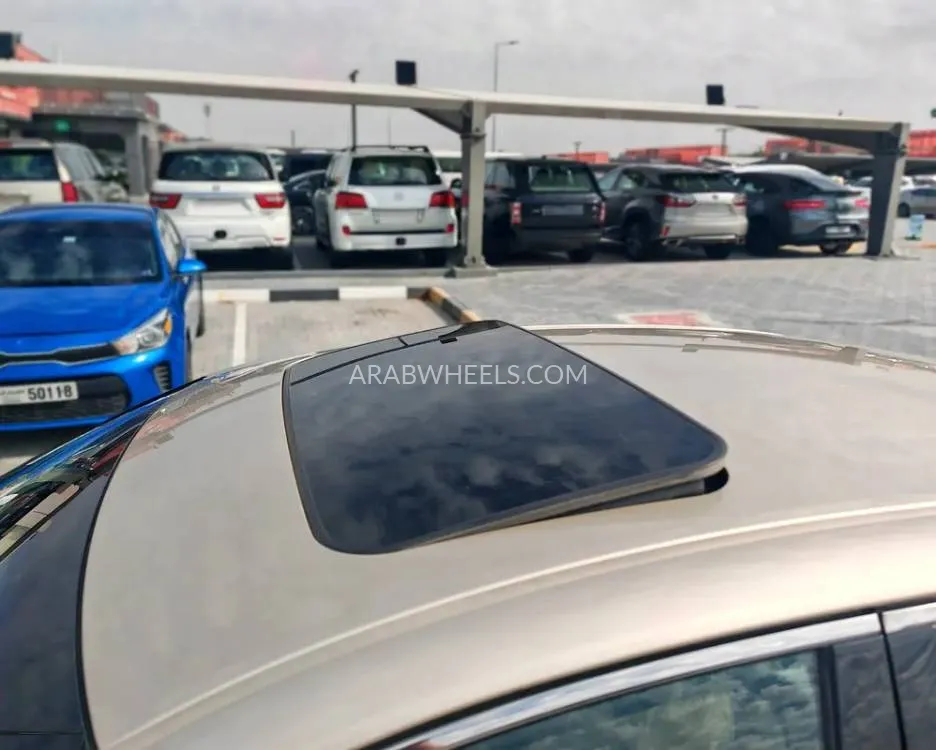 Lexus ES 2013 for Sale in Sharjah Image-14