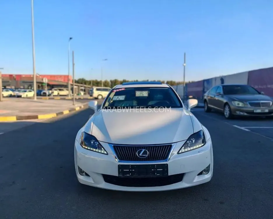 Lexus IS 2008 for Sale in Sharjah Image-11