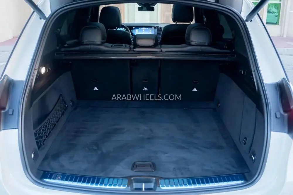 Mercedes Benz GLE Class 2024 for Sale in Dubai Image-9