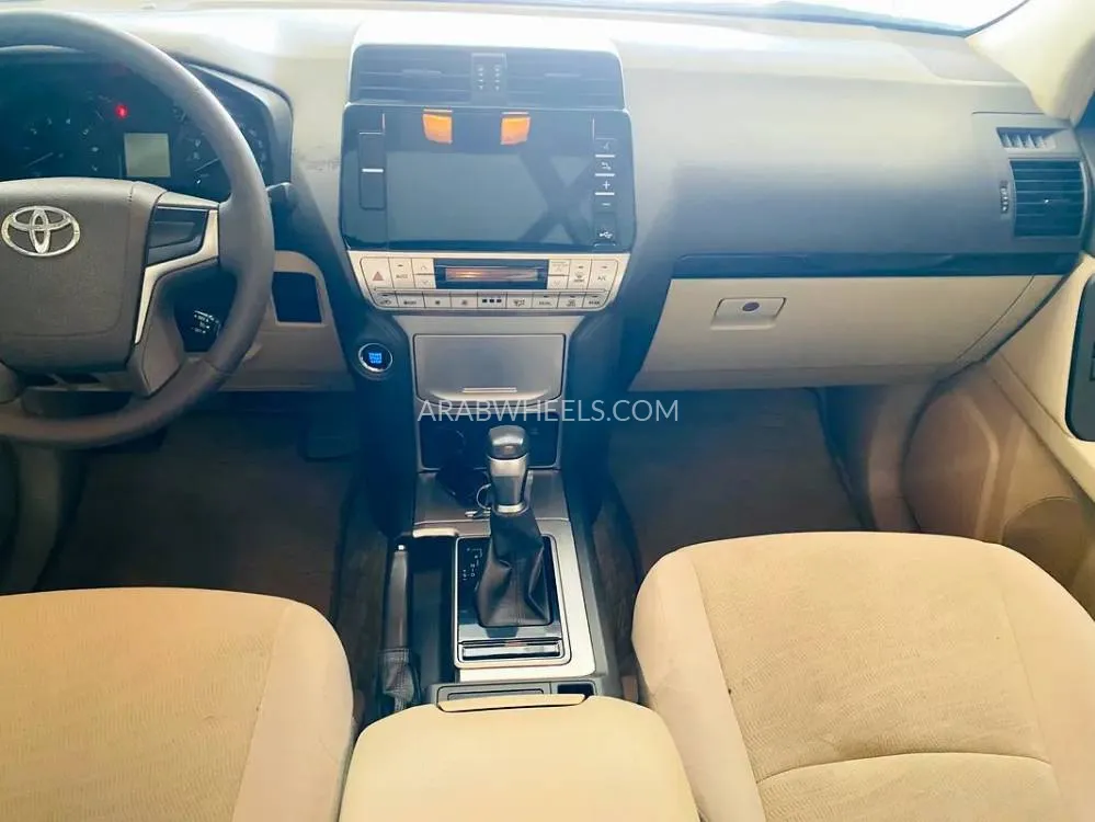 تويوتا لاند كروزر برادو 2022 for Sale in الشارقة Image-11