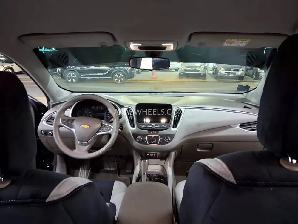 Chevrolet Malibu 2020 for Sale in Ajman Image-12