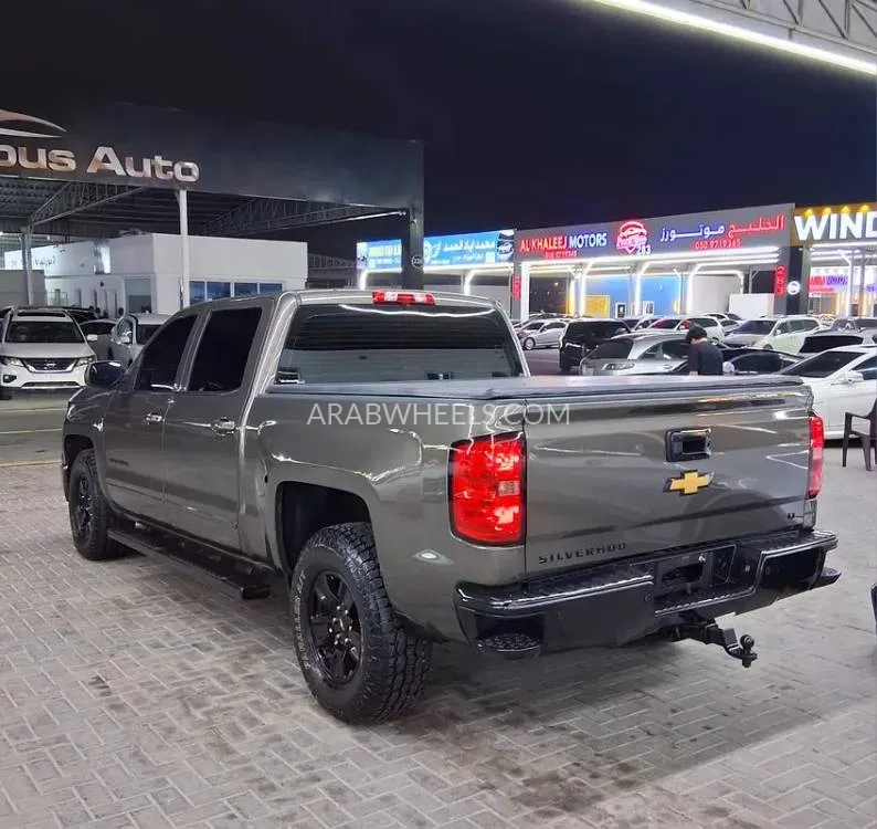 Chevrolet Silverado 2015 for Sale in Ajman Image-11