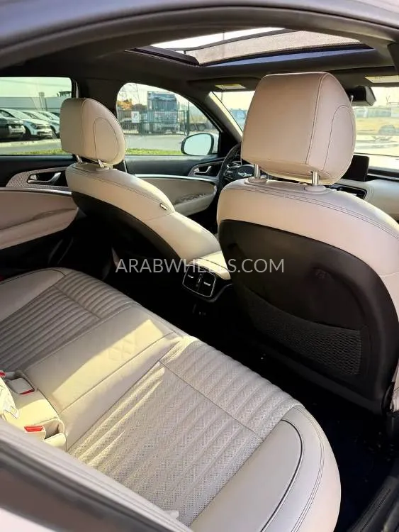 Genesis G70 2023 for Sale in Dubai Image-13