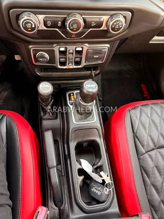 Jeep Wrangler 2018 for Sale in Dubai Image-14