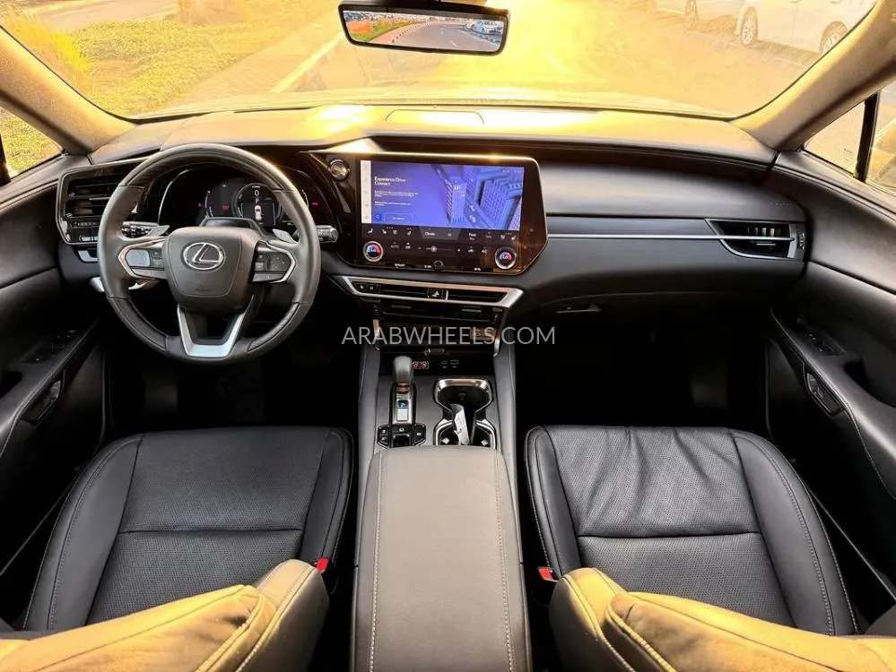 Lexus RX 2024 for Sale in Dubai Image-6