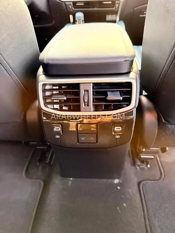 Lexus RX 2024 for Sale in Dubai Image-18