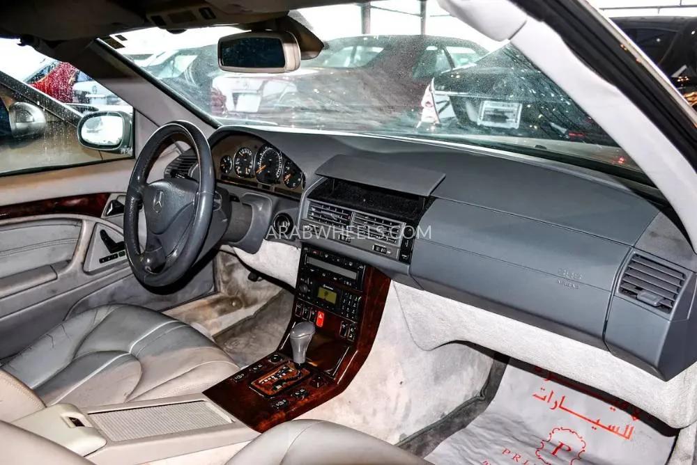 Mercedes Benz SL Class 1999 for Sale in Abu Dhabi Image-6