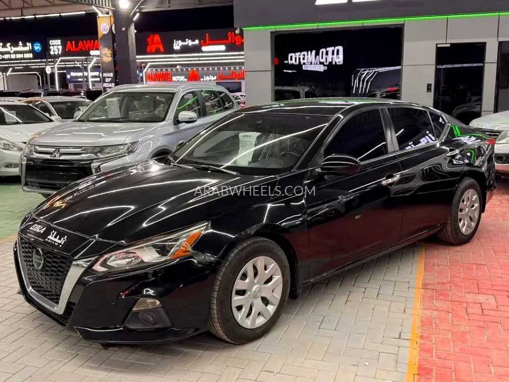 Nissan Altima 2021 for Sale in Ajman Image-3
