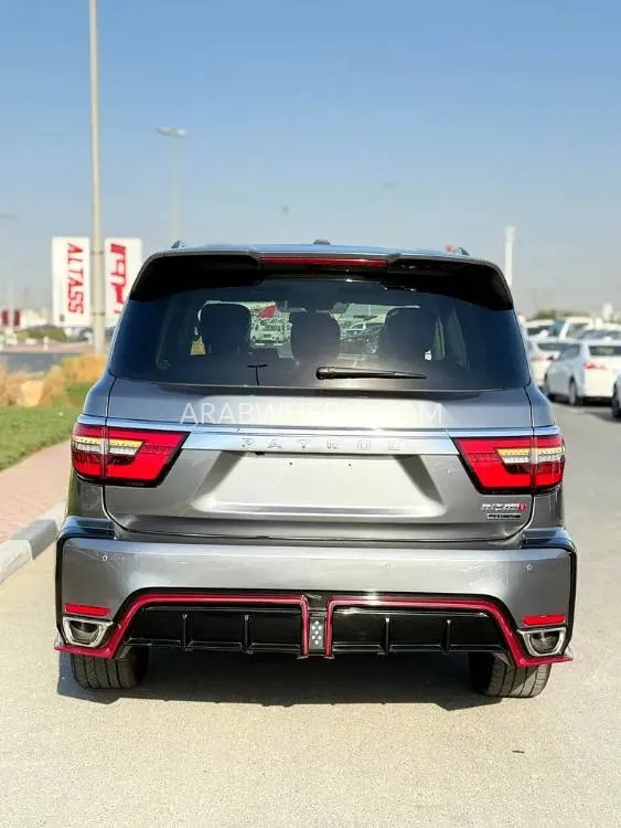 Nissan Armada 2019 for Sale in Dubai Image-12