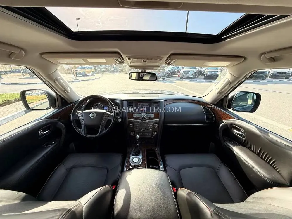 Nissan Armada 2019 for Sale in Dubai Image-19