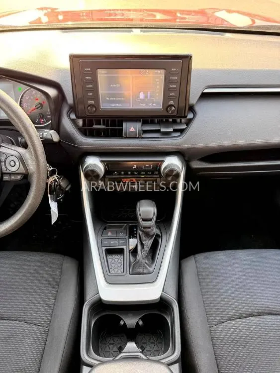 Toyota Rav4 2019 for Sale in Dubai Image-10