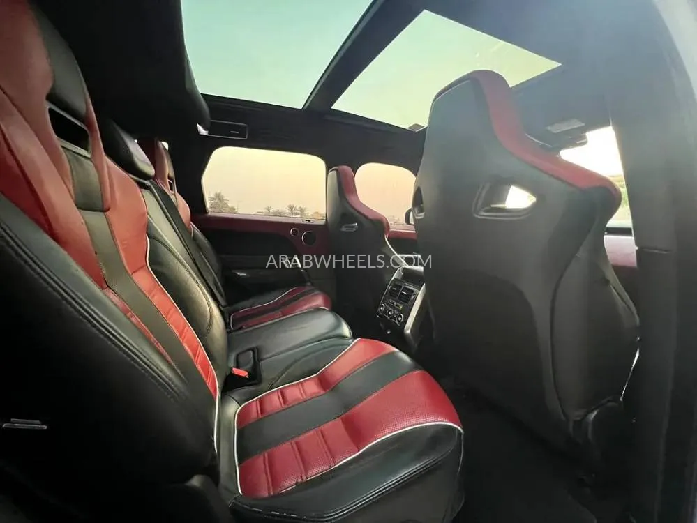 Land Rover Range Rover Sport 2015 for Sale in Sharjah Image-2