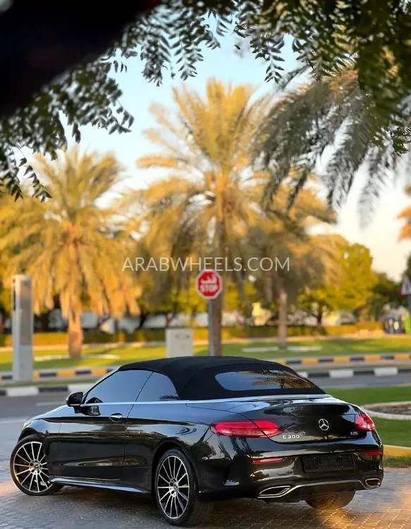 Mercedes Benz C Class 2019 for Sale in Sharjah Image-9