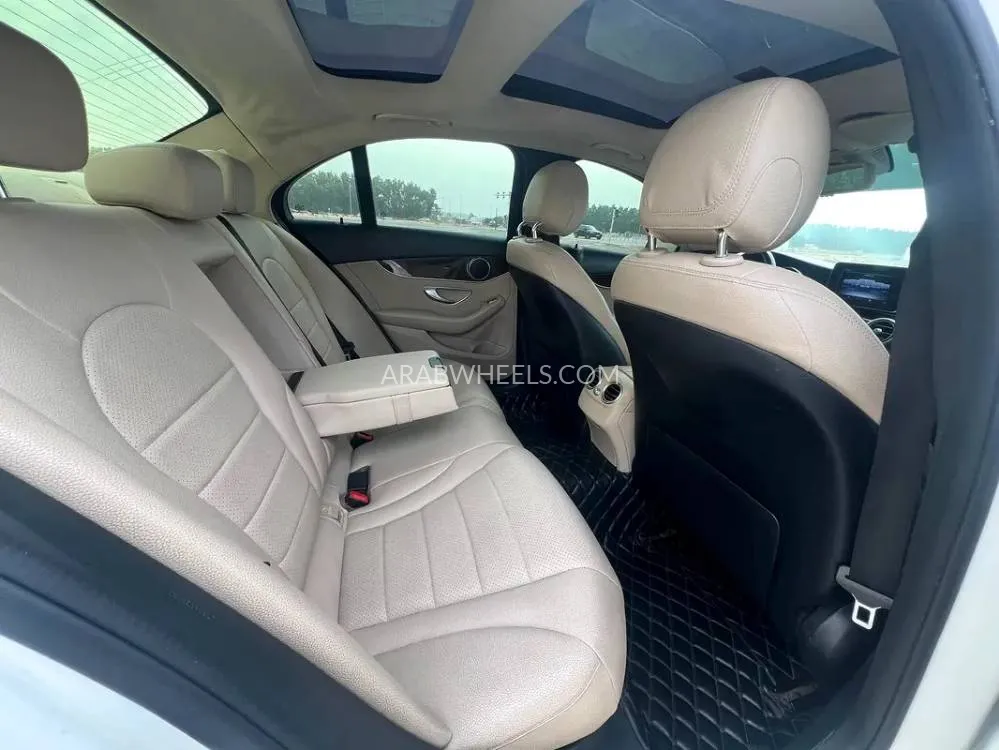 Mercedes Benz C Class 2018 for Sale in Sharjah Image-10