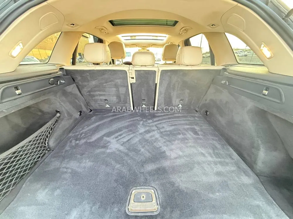 Mercedes Benz GLC Class 2020 for Sale in Sharjah Image-8