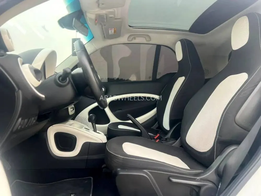 SMART Fortwo 2015 for Sale in Sharjah Image-8