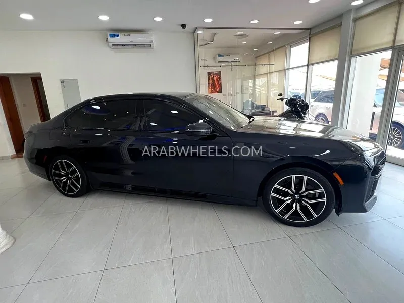 BMW i7 2024 for Sale in Fujairah Image-6