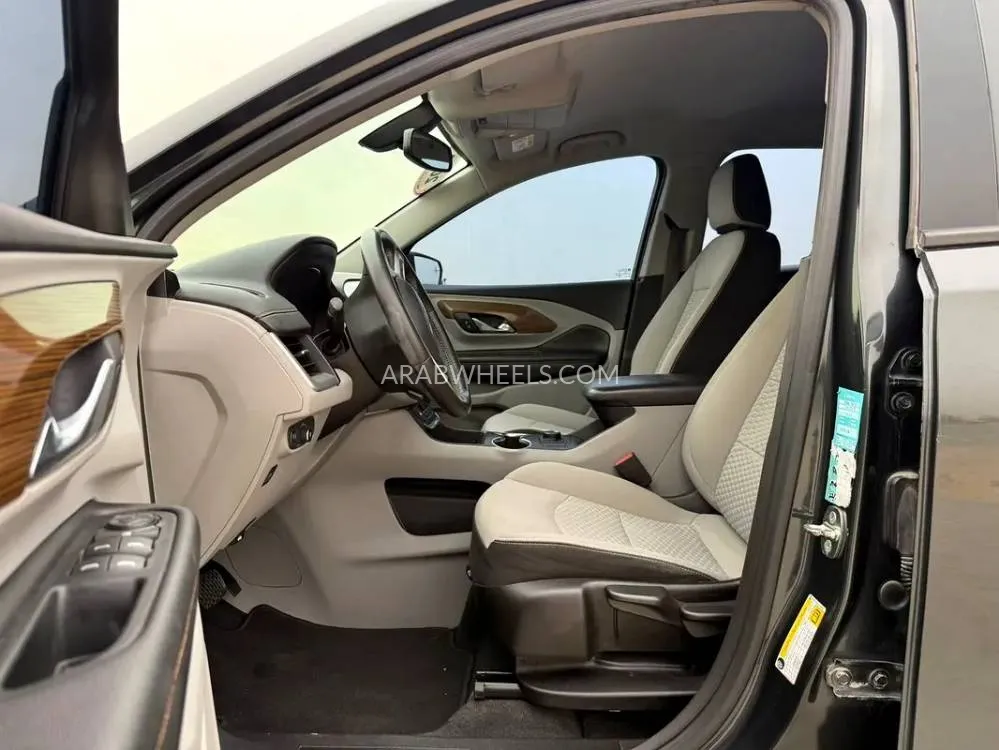 جي إم سي تيرين 2018 for Sale in الشارقة Image-12