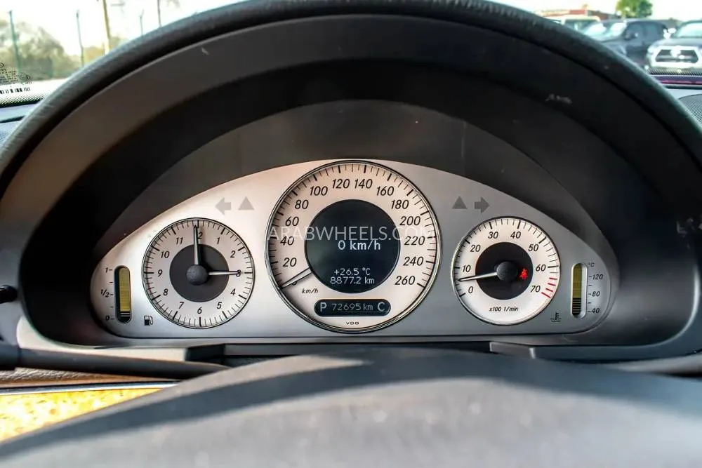 مرسيدس بنز كلاس E 2007 for Sale in دبي Image-4