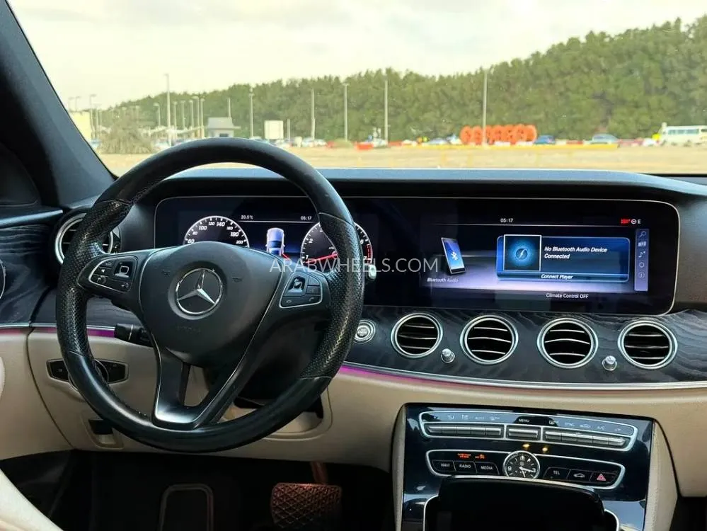 Mercedes Benz E Class 2018 for Sale in Sharjah Image-10
