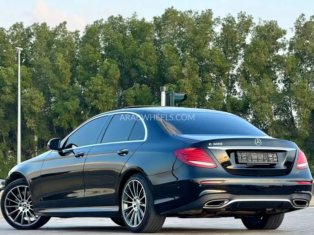 Mercedes Benz E Class 2018 for Sale in Sharjah Image-14
