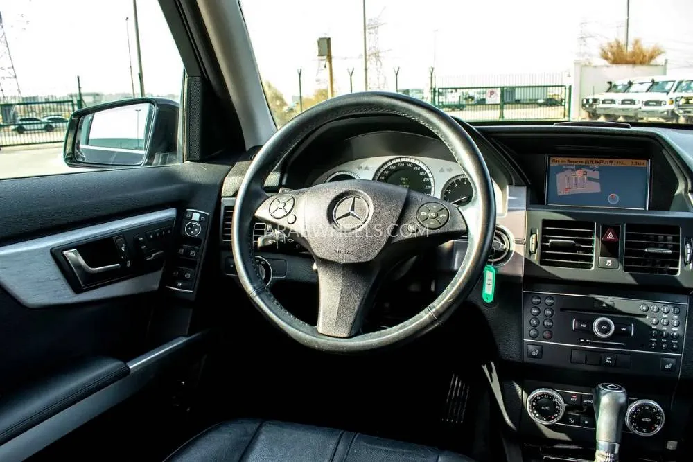 Mercedes Benz GLK Class 2011 for Sale in Dubai Image-3