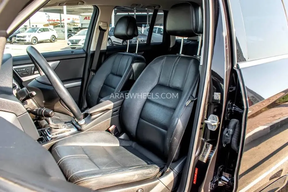 Mercedes Benz GLK Class 2011 for Sale in Dubai Image-18