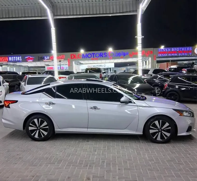 Nissan Altima 2019 for Sale in Ajman Image-6