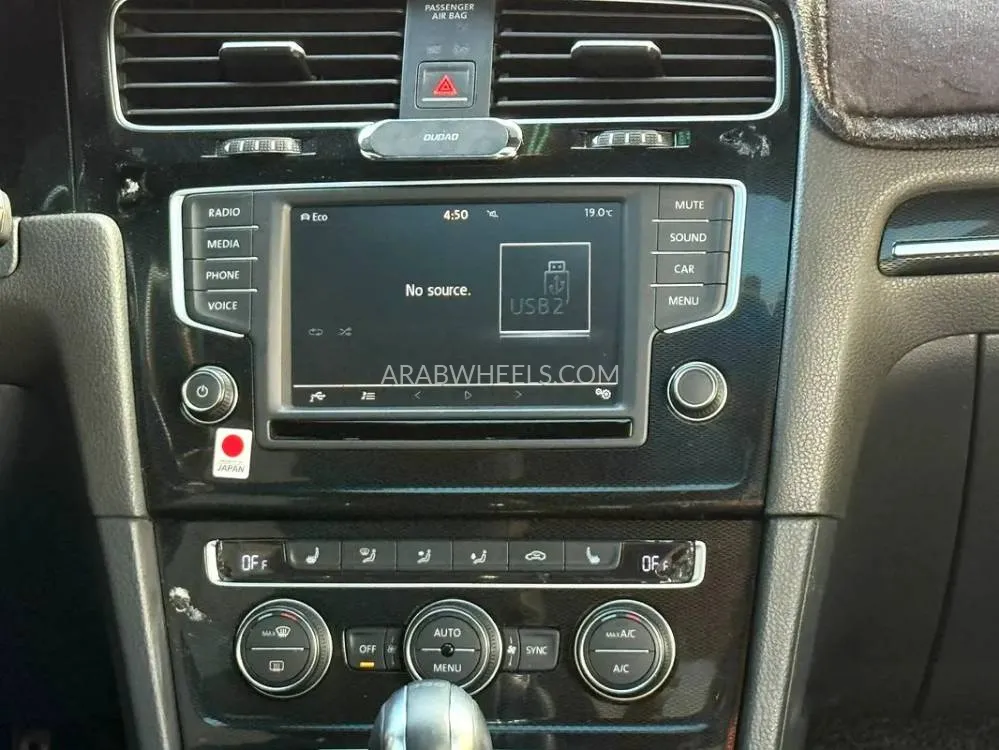  فولكس واجن جولف 2016 for Sale in الشارقة Image-15