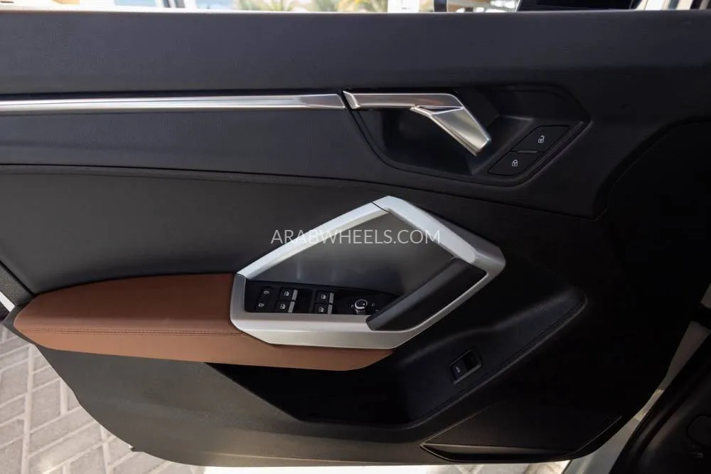 Audi Q3 2024 for Sale in Dubai Image-12