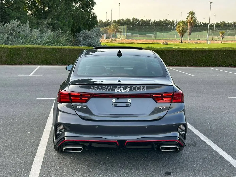 Kia Forte 2023 for Sale in Sharjah Image-8