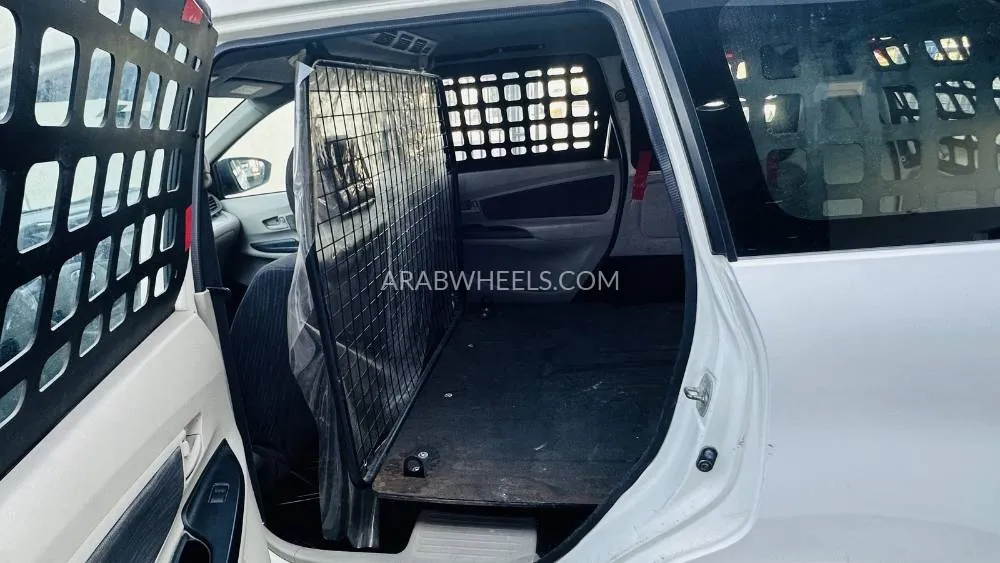 Toyota Avanza 2020 for Sale in Dubai Image-9