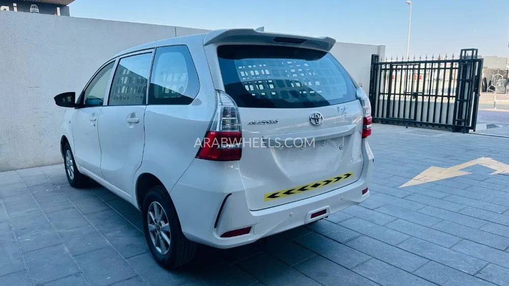 Toyota Avanza 2020 for Sale in Dubai Image-7