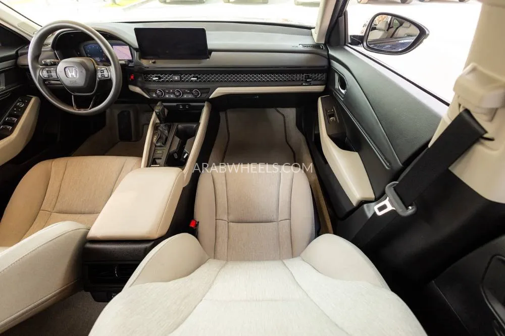 Honda Accord 2023 for Sale in Dubai Image-16