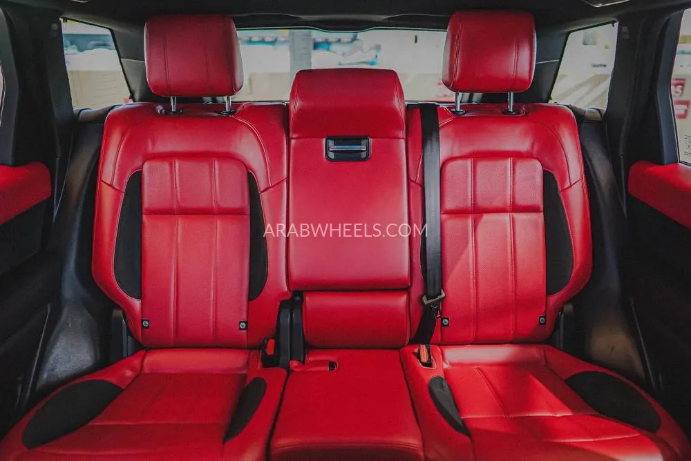 Land Rover Range Rover Sport 2019 for Sale in Dubai Image-29