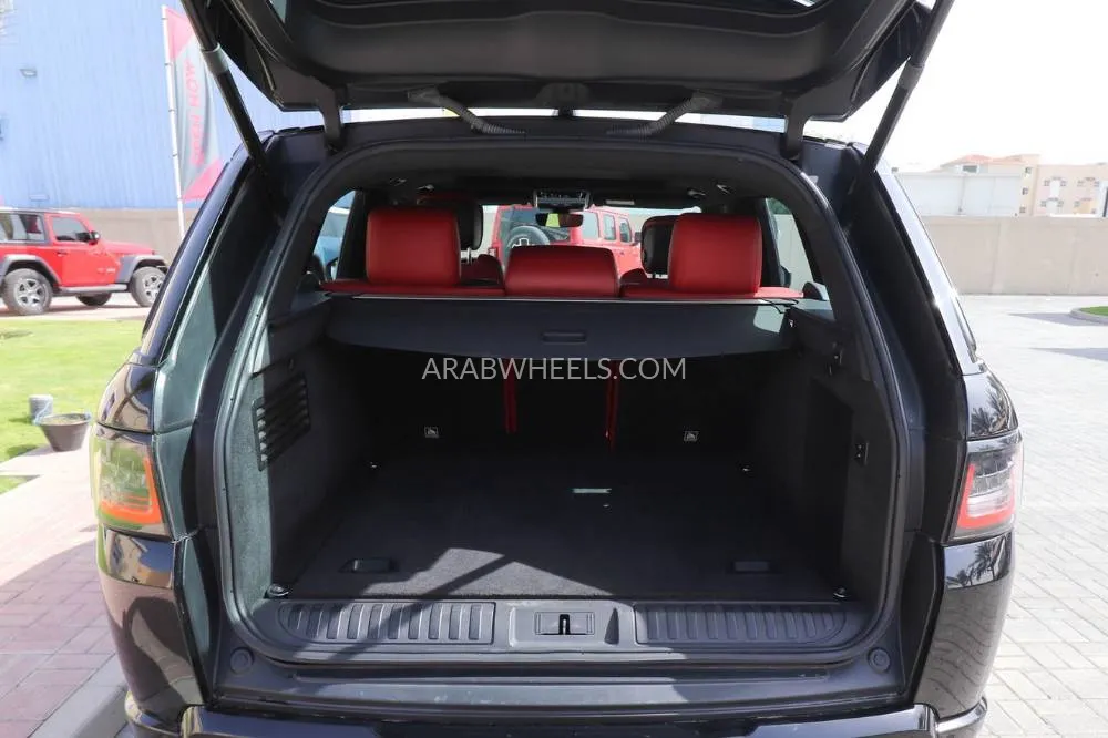 Land Rover Range Rover Sport 2019 for Sale in Dubai Image-26