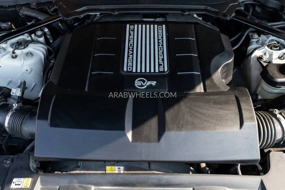 Land Rover Range Rover Sport 2020 for Sale in Dubai Image-13