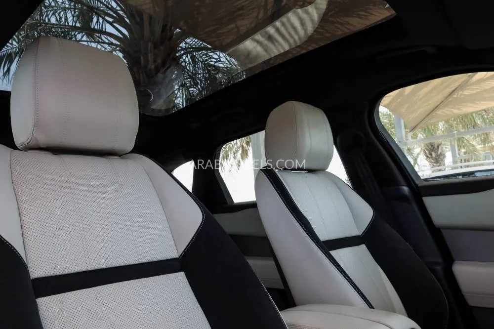 لاند روفر رينج روفر فيلار 2018 for Sale in دبي Image-30