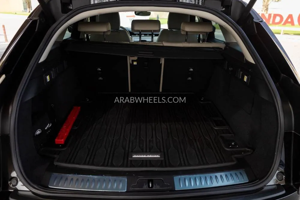 لاند روفر رينج روفر فيلار 2022 for Sale in دبي Image-26