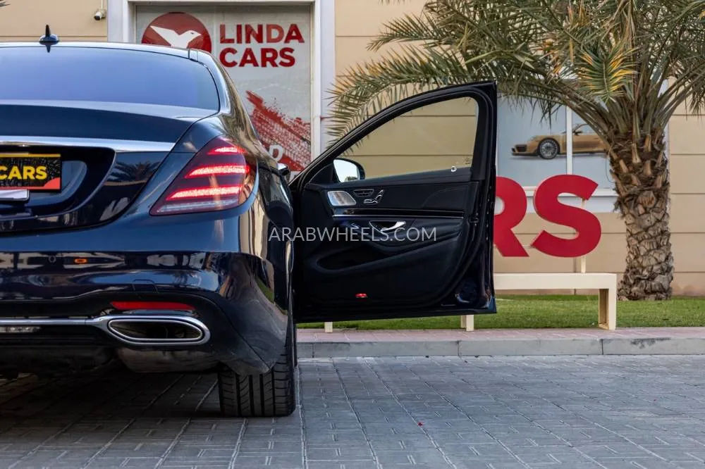 Mercedes Benz CLS Class 2020 for Sale in Dubai Image-7