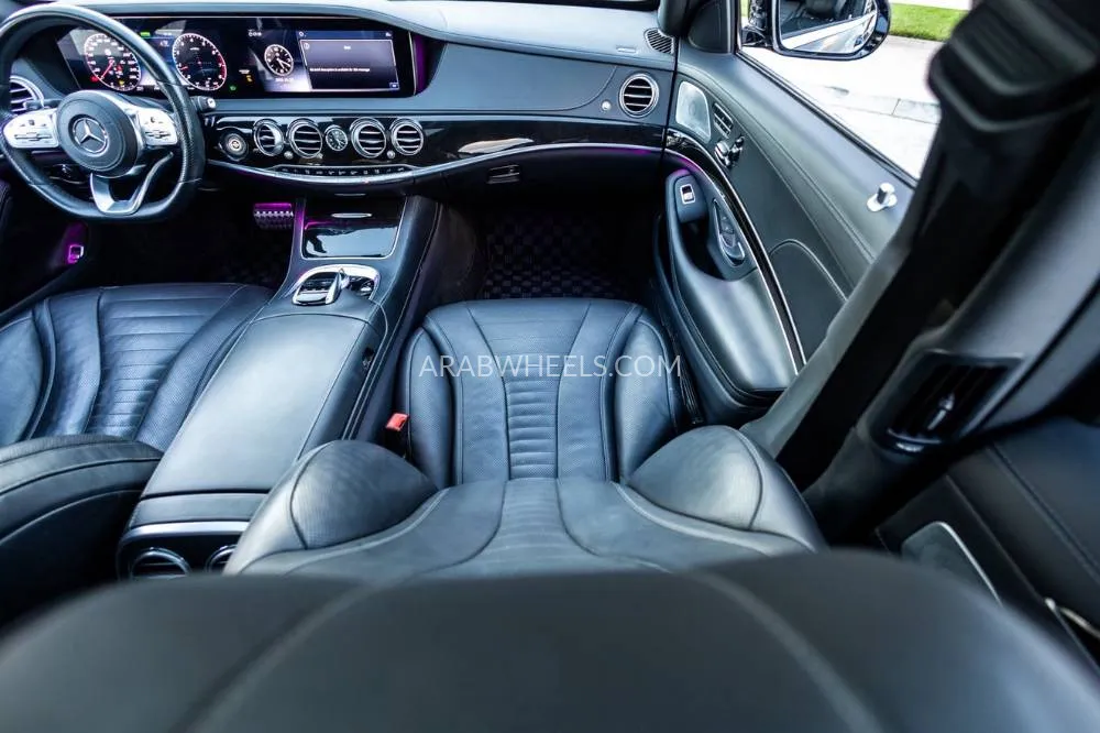 Mercedes Benz CLS Class 2020 for Sale in Dubai Image-16