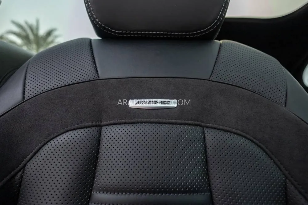 Mercedes Benz E Class 2023 for Sale in Dubai Image-28