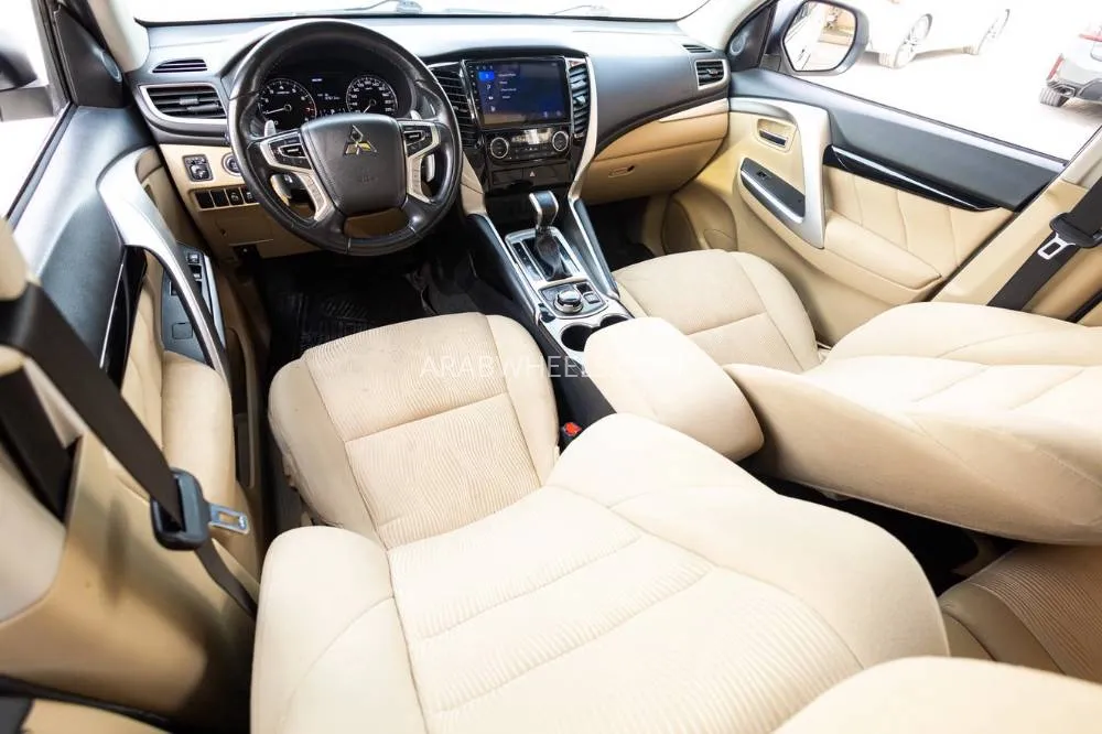 Mitsubishi Montero Sport 2019 for Sale in Dubai Image-13