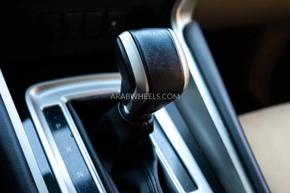 Mitsubishi Montero Sport 2019 for Sale in Dubai Image-19